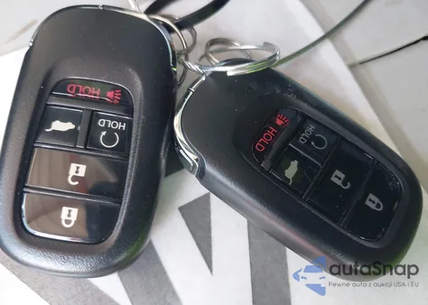 2025 Honda Hr-V Awd Sport from USA, damaged, VIN 3CZRZ2H52SM726381